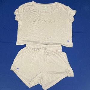 Monat sleep wear